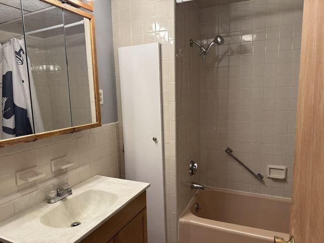 12 Tennyson 2, Somerville, MA 02145