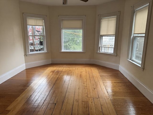 12 Tennyson 2, Somerville, MA 02145