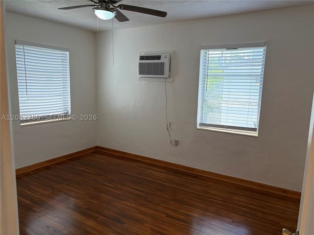 16 Santillane Ave 4, Coral Gables, FL 33134