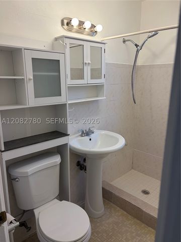 16 Santillane Ave 4, Coral Gables, FL 33134