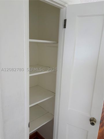 16 Santillane Ave 4, Coral Gables, FL 33134