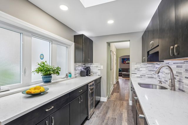 66 LAKE ST, Jc, Heights, NJ 07306