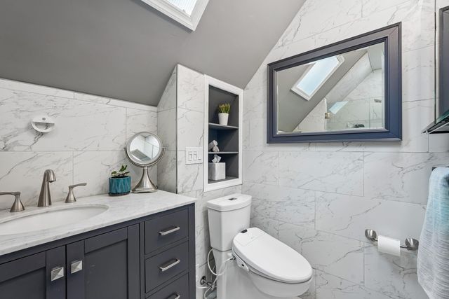 66 LAKE ST, Jc, Heights, NJ 07306