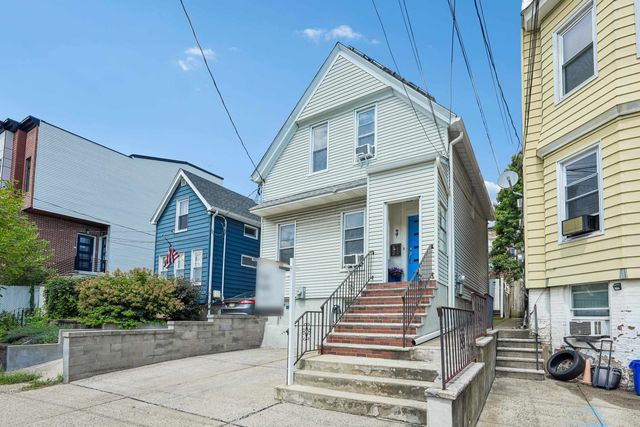 66 LAKE ST, Jc, Heights, NJ 07306