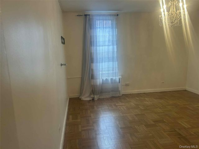 1425 Thieriot Avenue 1J, Bronx, NY 10460