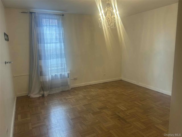 1425 Thieriot Avenue 1J, Bronx, NY 10460