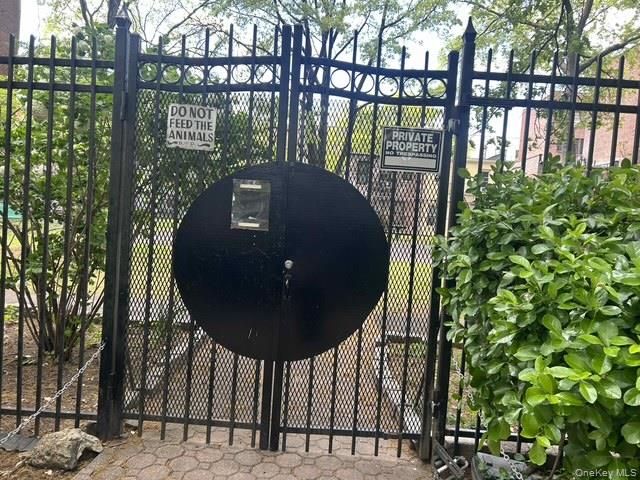 1425 Thieriot Avenue 1J, Bronx, NY 10460