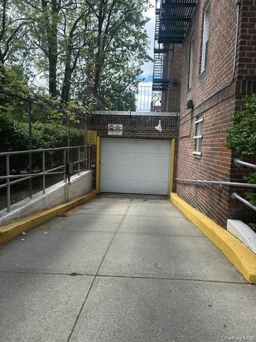1425 Thieriot Avenue 1J, Bronx, NY 10460
