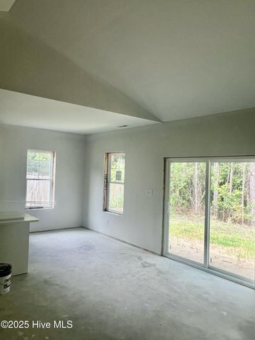 412 Satterfield Drive, New Bern, NC 28560