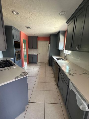 1306 Ervin Street, League City, TX 77573
