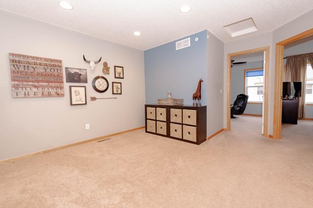 4605 Victor Path 6, Hugo, MN 55038