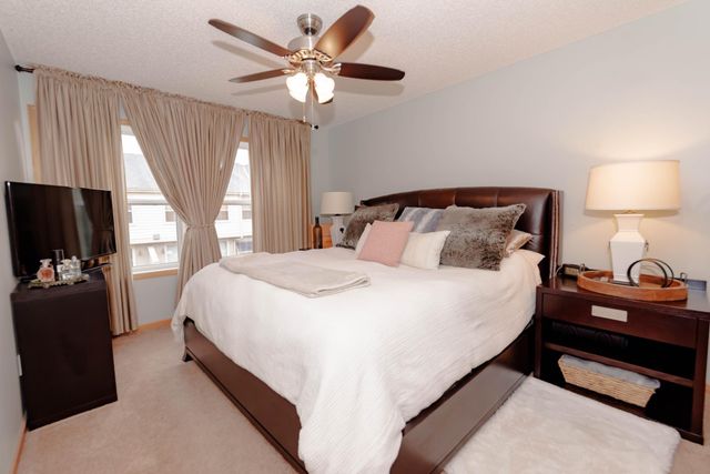 4605 Victor Path 6, Hugo, MN 55038
