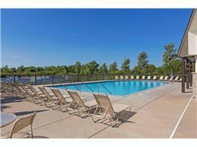 4605 Victor Path 6, Hugo, MN 55038