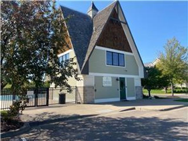 4605 Victor Path 6, Hugo, MN 55038