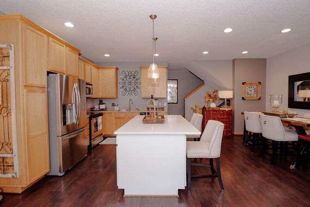 4605 Victor Path 6, Hugo, MN 55038