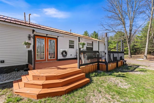 3088 Central Road, Muskegon, MI 49445