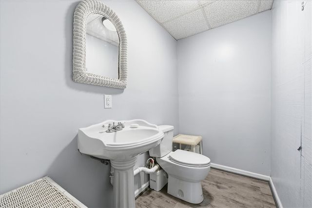 48 Commodore Drive, Salem, SC 29676