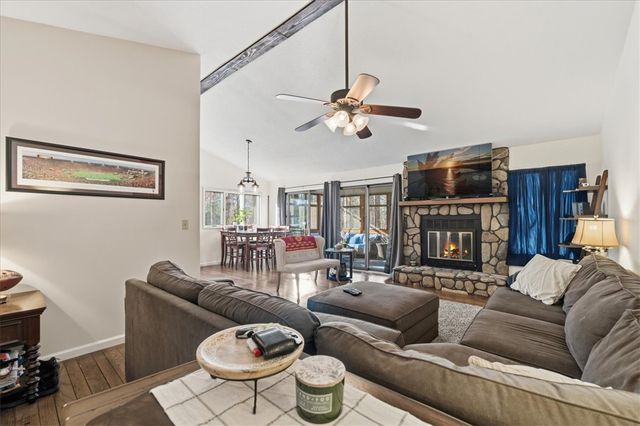 48 Commodore Drive, Salem, SC 29676