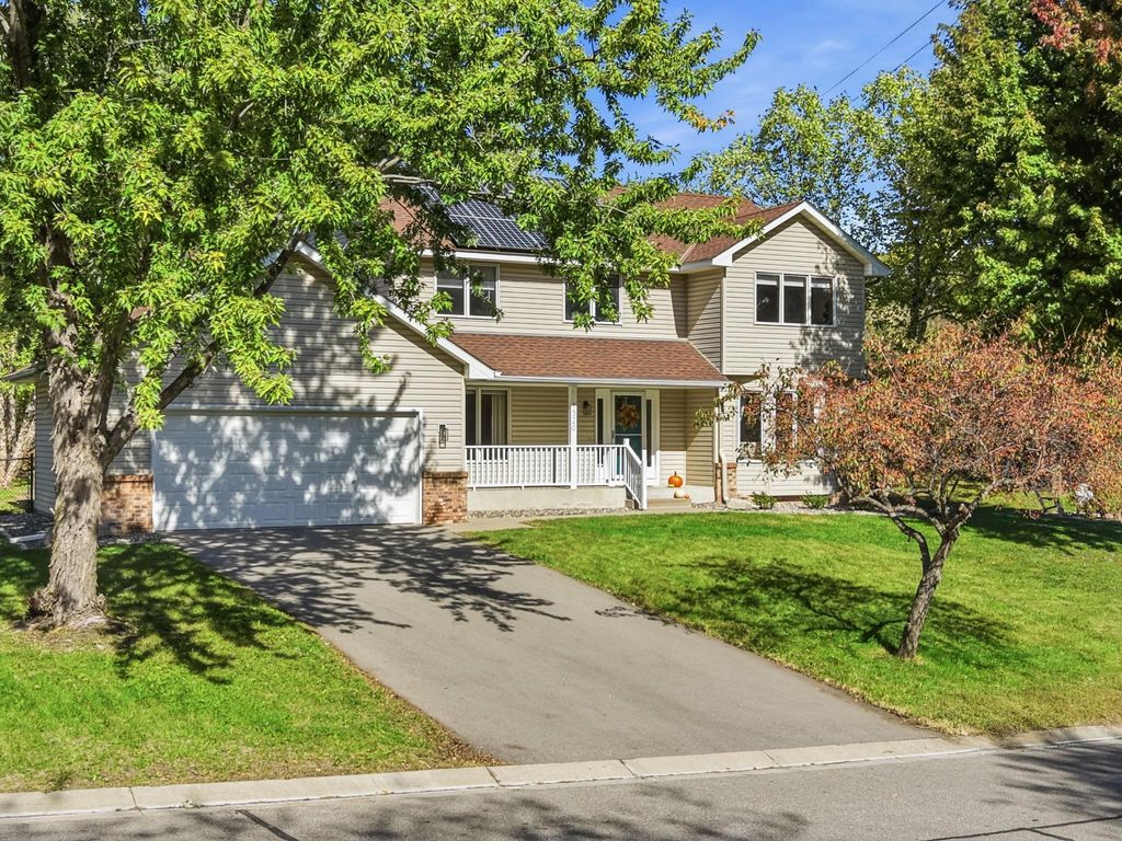 1320 Wildflower Lane, Chaska, MN 55318 — exterior
