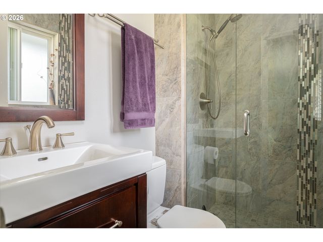 286 Nw LINNEMAN Ave, Gresham, OR 97030