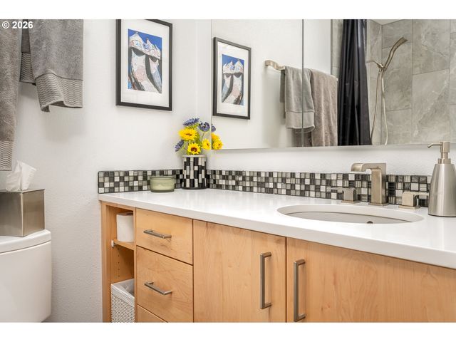 286 Nw LINNEMAN Ave, Gresham, OR 97030