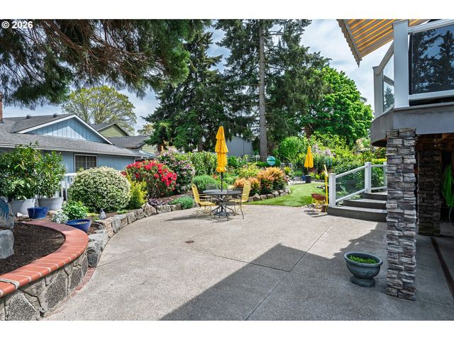 286 Nw LINNEMAN Ave, Gresham, OR 97030