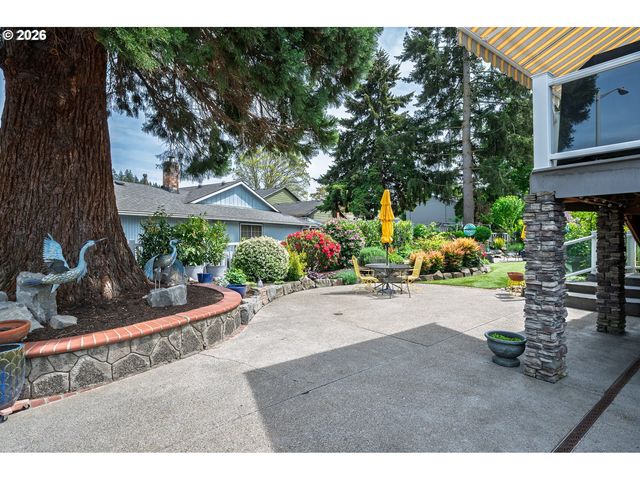 286 Nw LINNEMAN Ave, Gresham, OR 97030