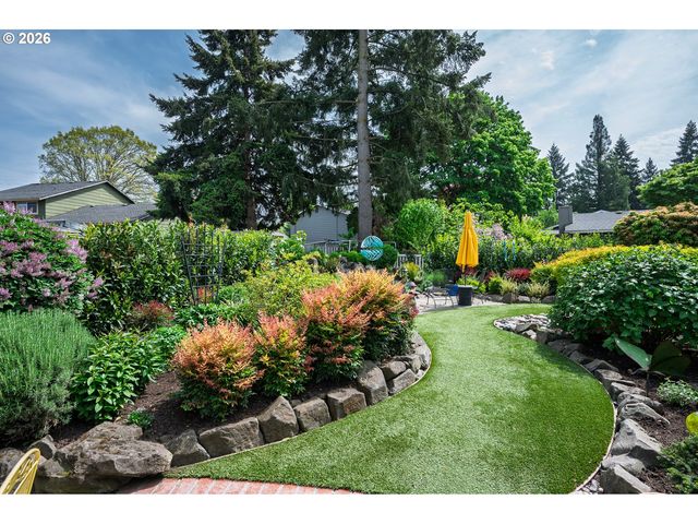 286 Nw LINNEMAN Ave, Gresham, OR 97030