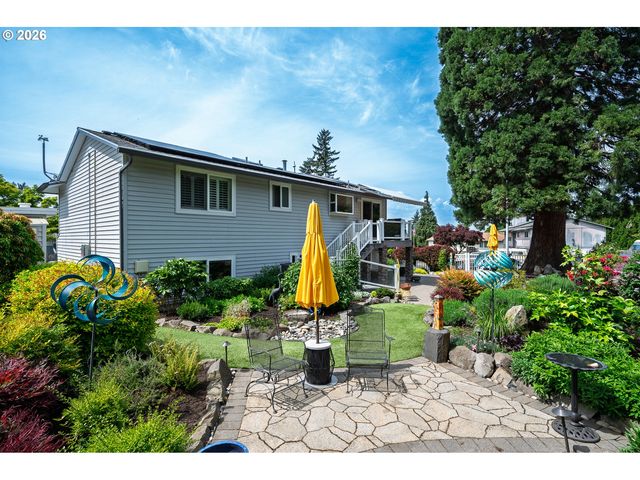 286 Nw LINNEMAN Ave, Gresham, OR 97030