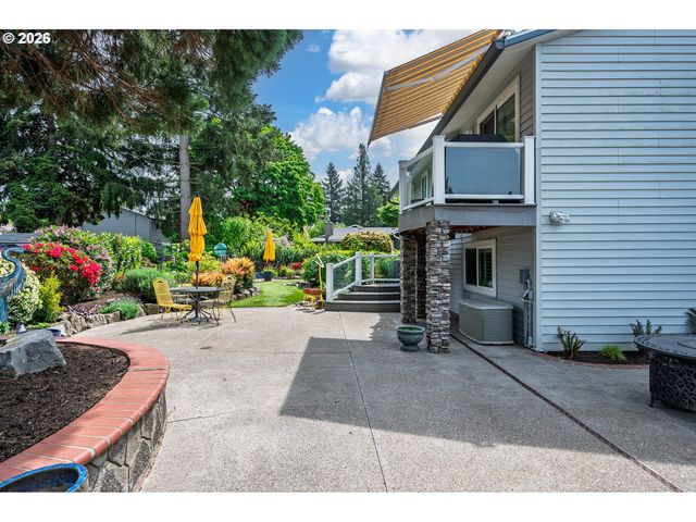 286 Nw LINNEMAN Ave, Gresham, OR 97030