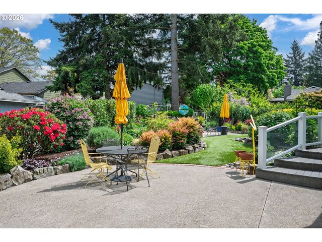 286 Nw LINNEMAN Ave, Gresham, OR 97030