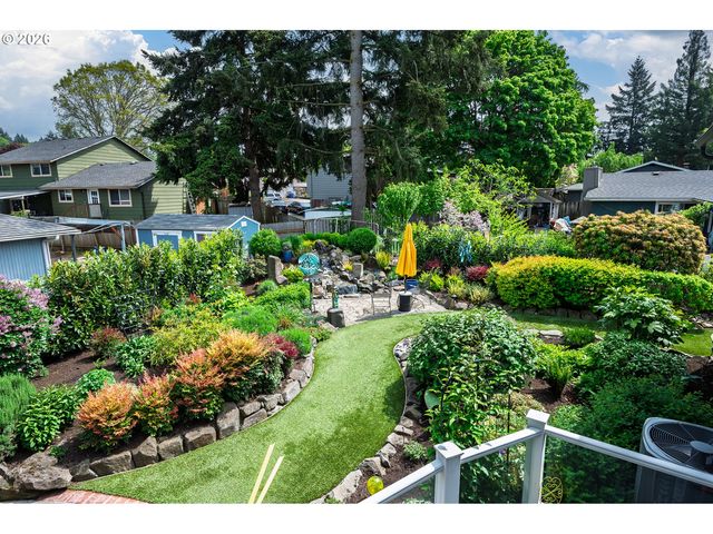 286 Nw LINNEMAN Ave, Gresham, OR 97030