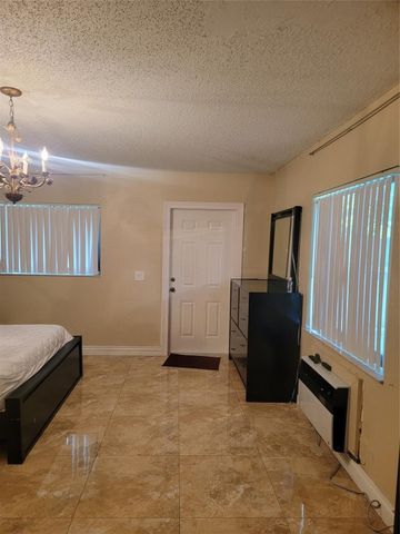 43A SE 15th Street, Dania Beach, FL 33004