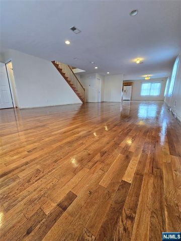 598 Broad Street, Carlstadt, NJ 07072