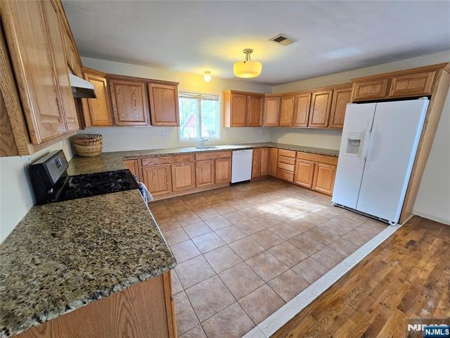 598 Broad Street, Carlstadt, NJ 07072