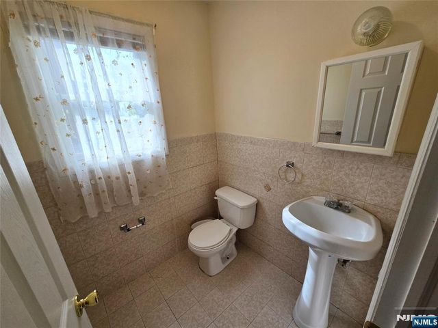 598 Broad Street, Carlstadt, NJ 07072