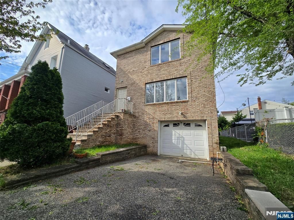 598 Broad Street, Carlstadt, NJ 07072