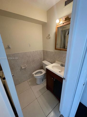 5305 NW 27th Street 6C, Lauderhill, FL 33313