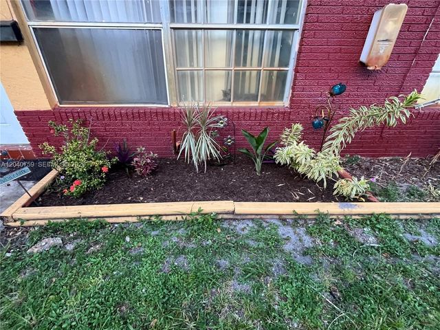 5305 NW 27th Street 6C, Lauderhill, FL 33313