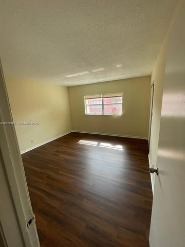 5305 NW 27th Street 6C, Lauderhill, FL 33313