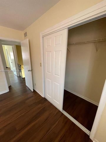 5305 NW 27th Street 6C, Lauderhill, FL 33313