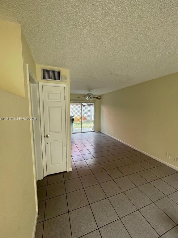 5305 NW 27th Street 6C, Lauderhill, FL 33313