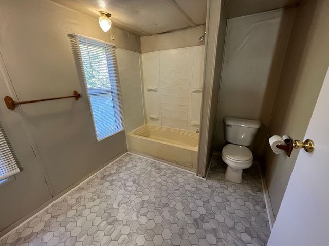 862 Lou Ann Ln, Clarksville, TN 37042