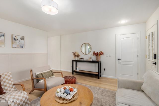 3433 E HOPKINS Road, Gilbert, AZ 85295