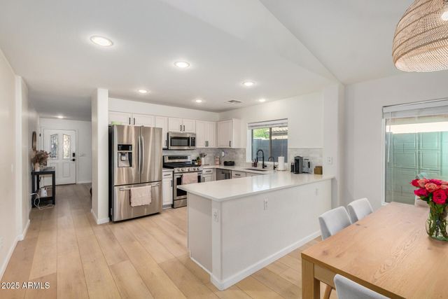 3433 E HOPKINS Road, Gilbert, AZ 85295