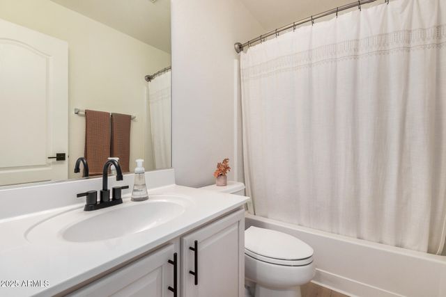 3433 E HOPKINS Road, Gilbert, AZ 85295