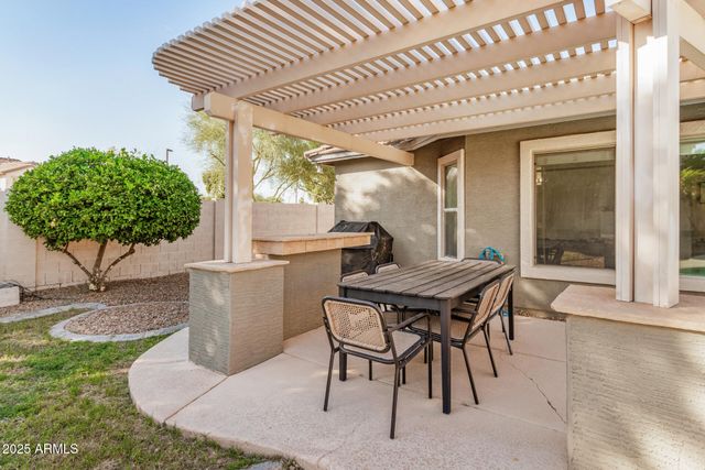 3433 E HOPKINS Road, Gilbert, AZ 85295