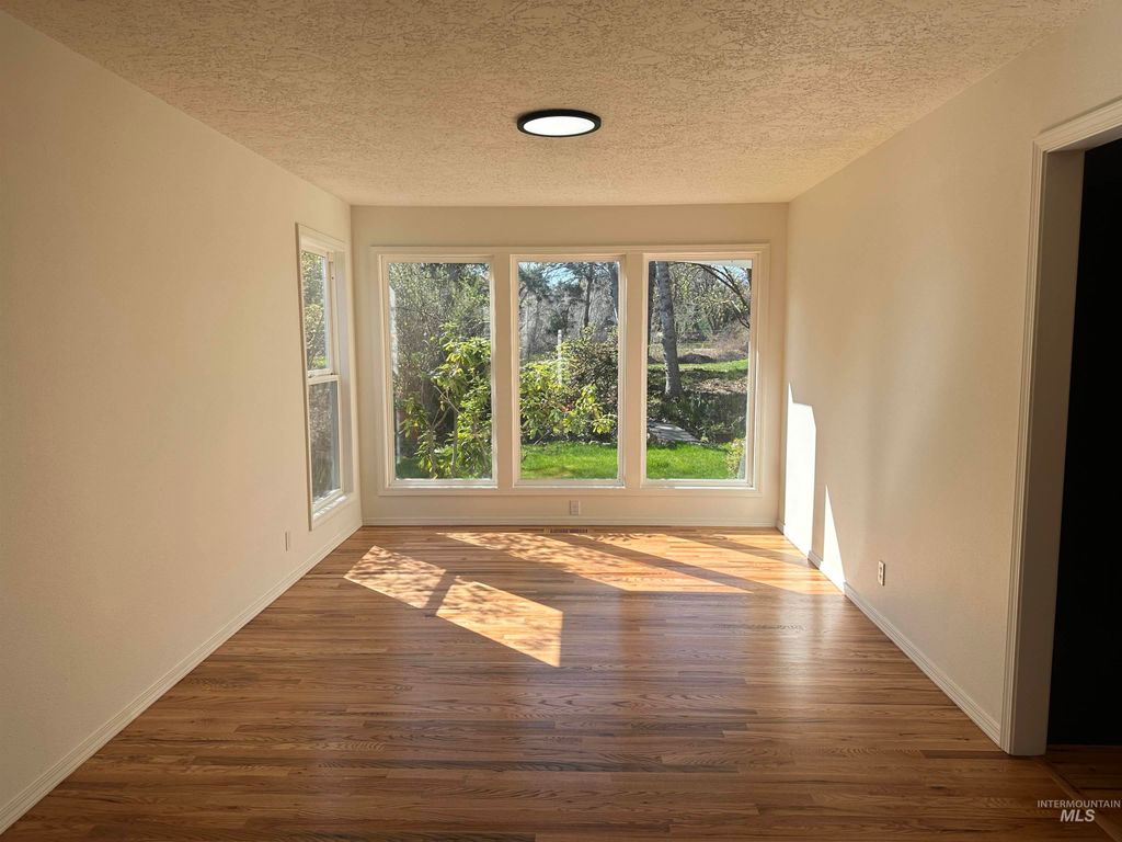 3201 E Rivernest Ln, Boise, ID 83706 photo 3