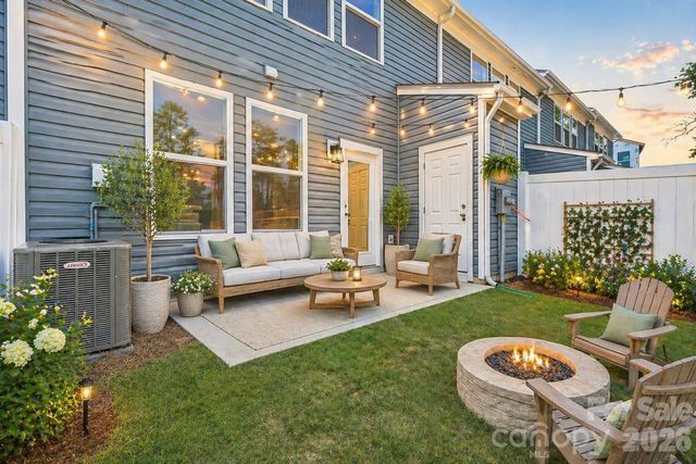 7625 Ethora Way, Charlotte, NC 28216