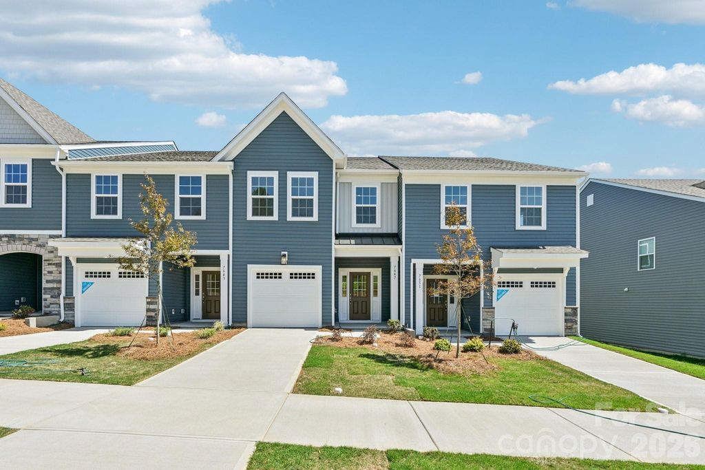 7625 Ethora Way, Charlotte, NC 28216